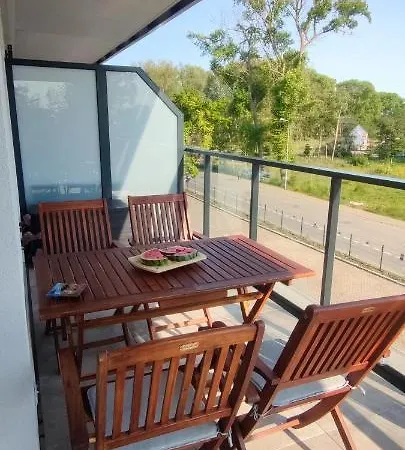 Apartment Pod Dmuchawcem Dziwnow