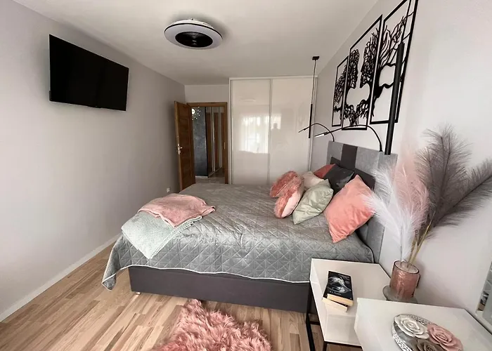 Pod Dmuchawcem Apartment *